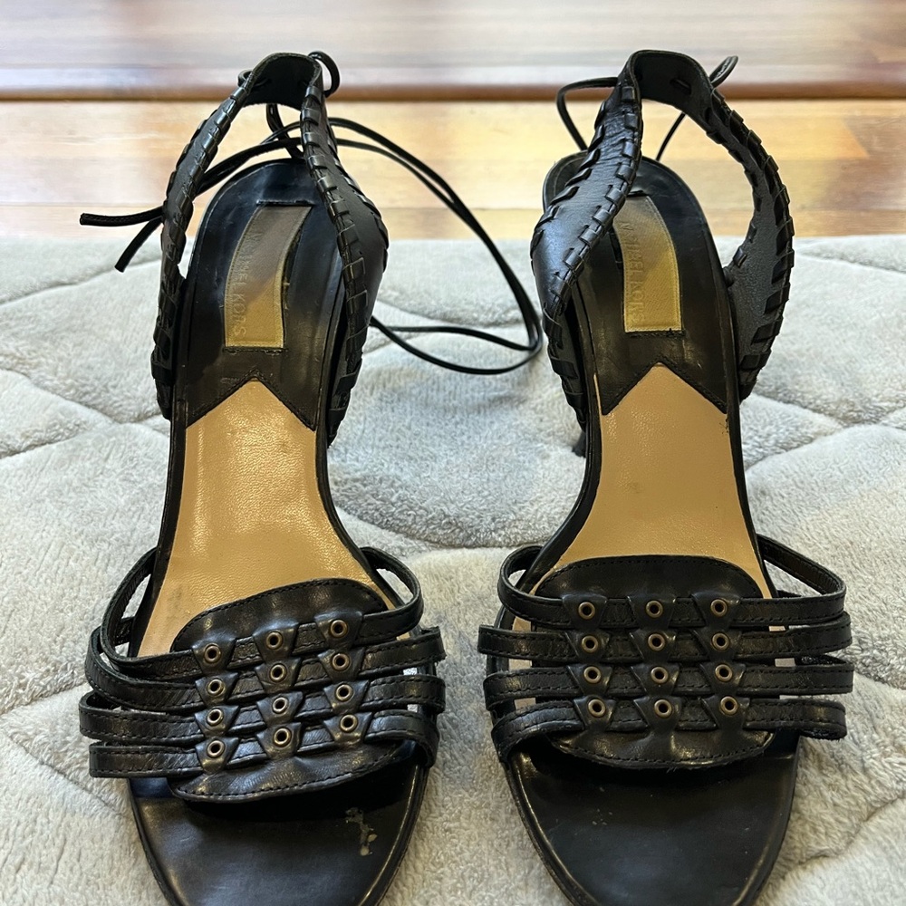 Elegant Black Strappy Women's Sandals